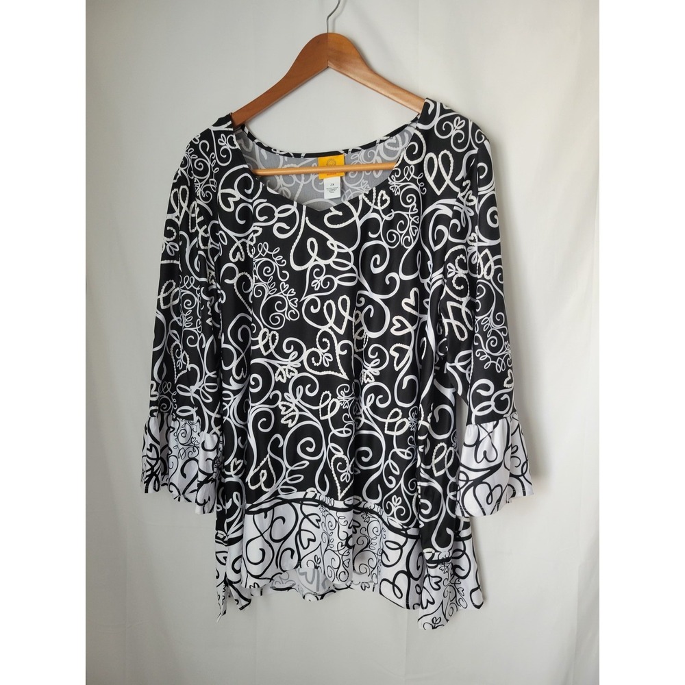 Ruby Rd. Woman 2X Black White Swirl Scroll Print 3/4 Bell Sleeve Top Blouse